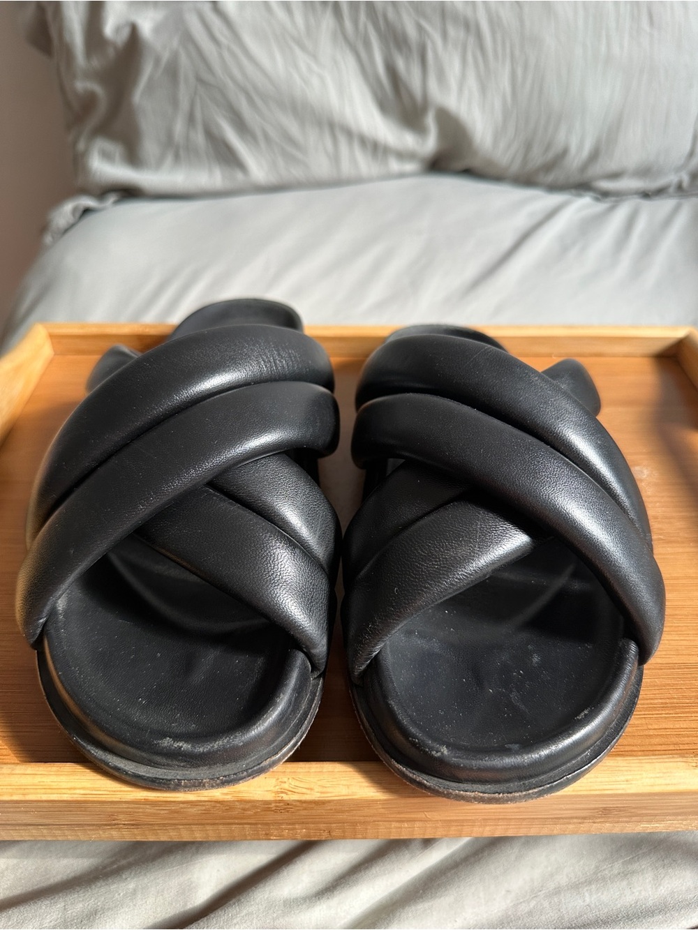 Anine Bing slides